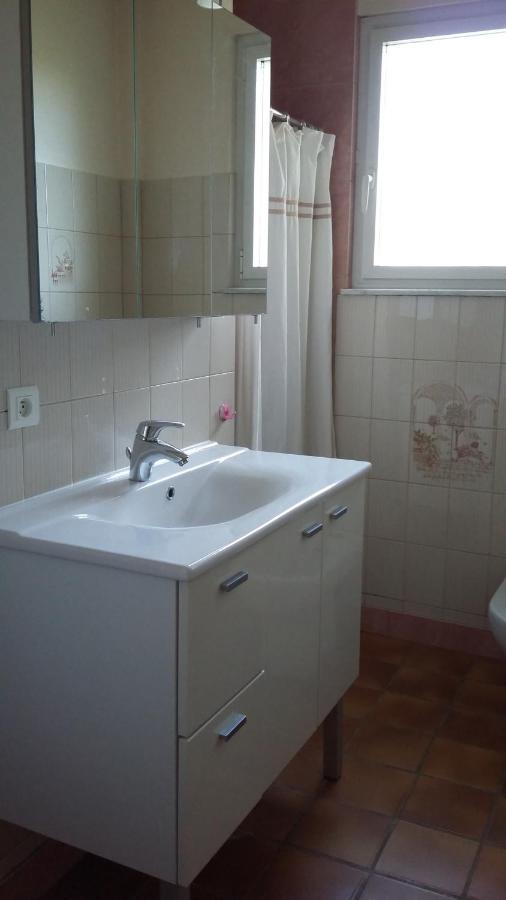 A Clair Matin Apartment Estang Bagian luar foto